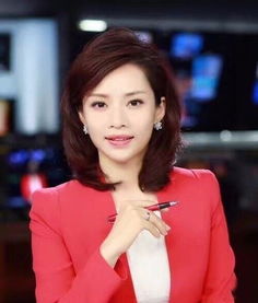 第一财经女主持人