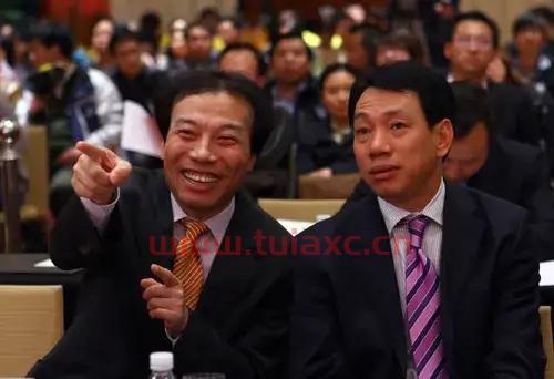董事长炒股亏15亿
