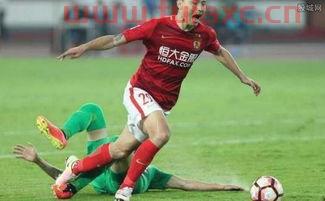 郜林假摔