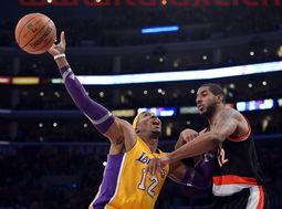 湖人大胜开拓者